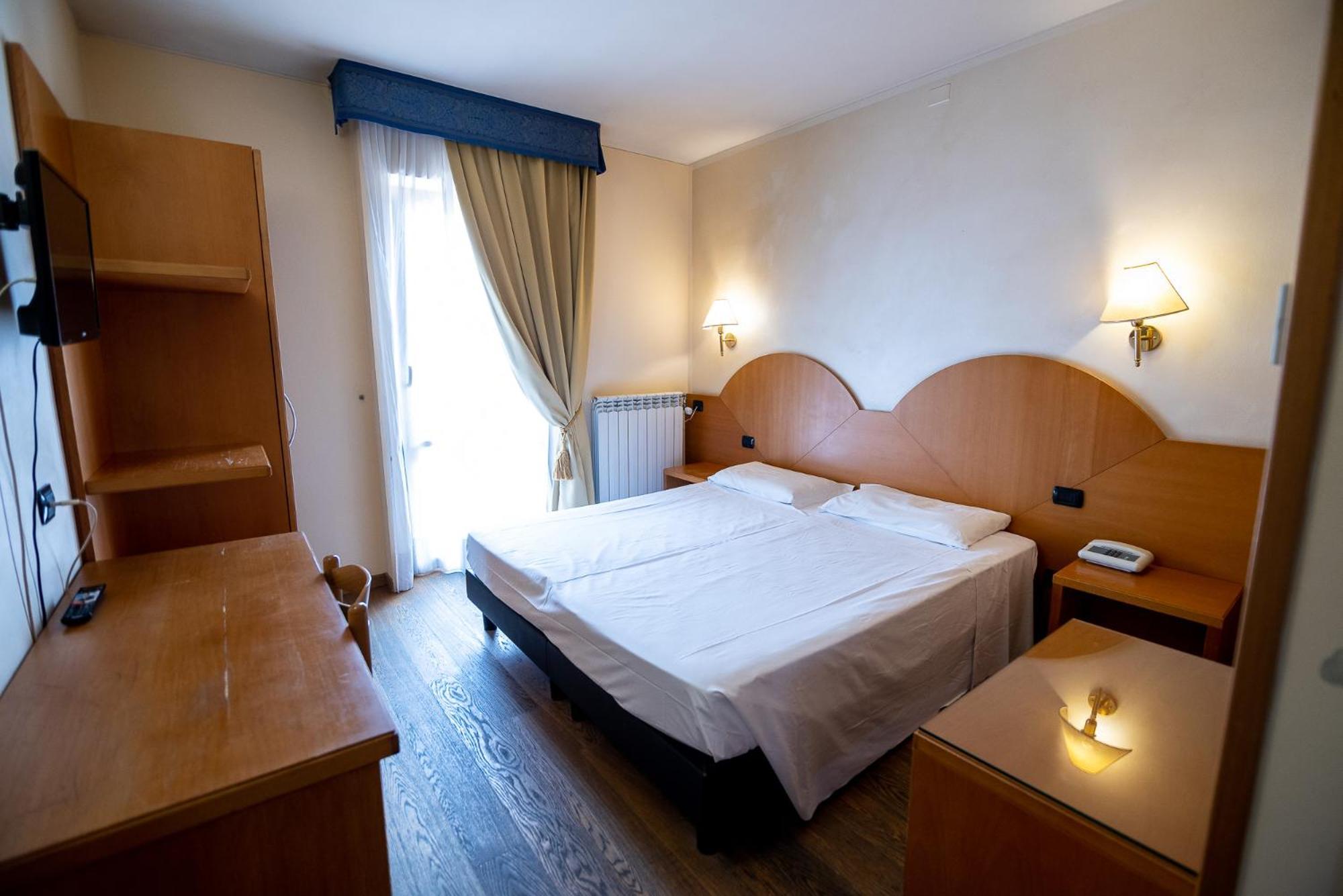 Hotel Rendez Vous 샤티옹 외부 사진