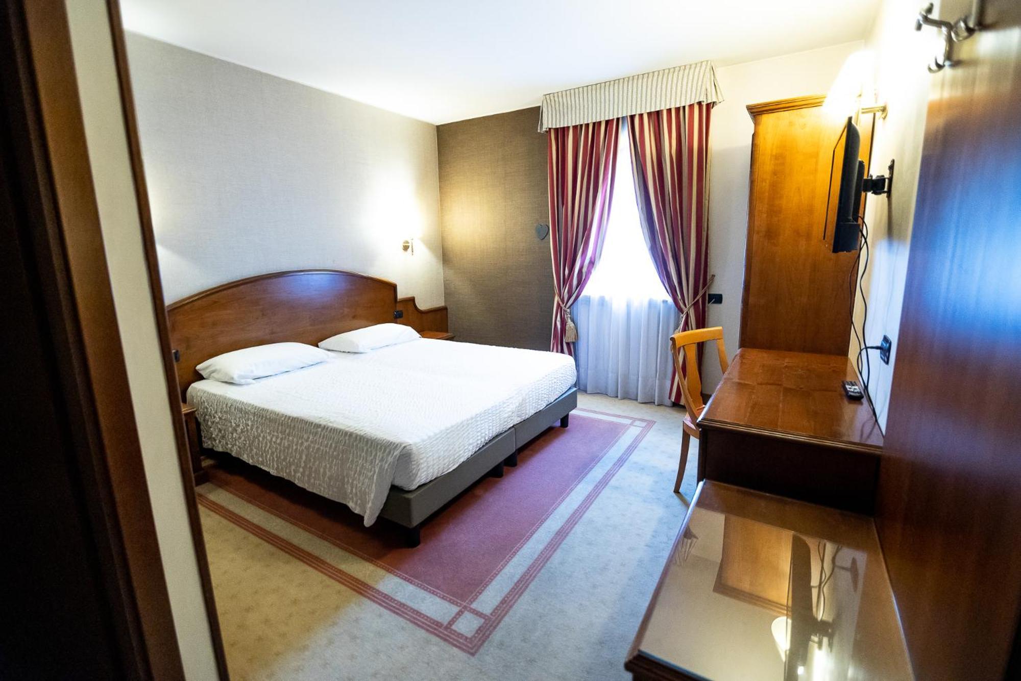 Hotel Rendez Vous 샤티옹 외부 사진